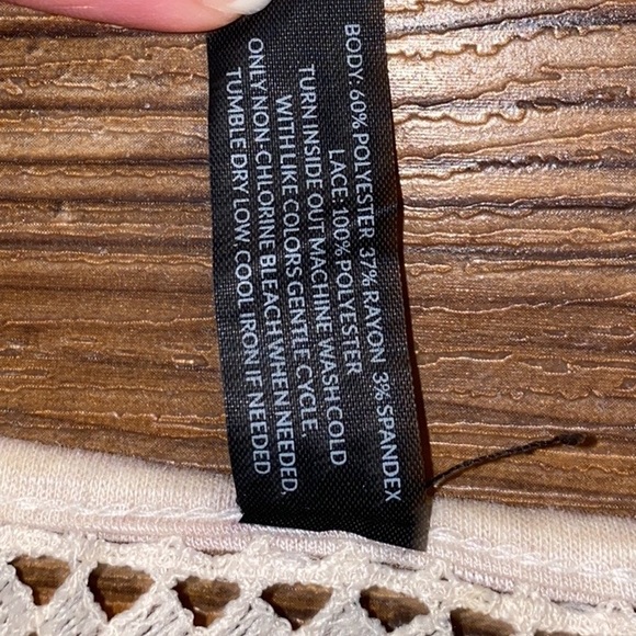 Lane Bryant Cream Short Sleeve Top - Picture 4 of 7